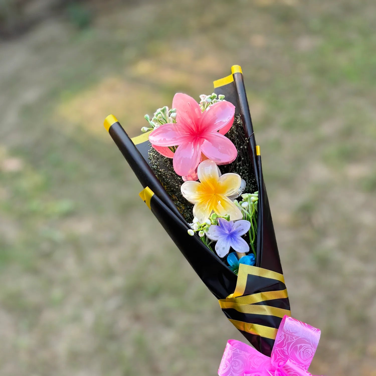 Flower Claw Clip Bouquet
