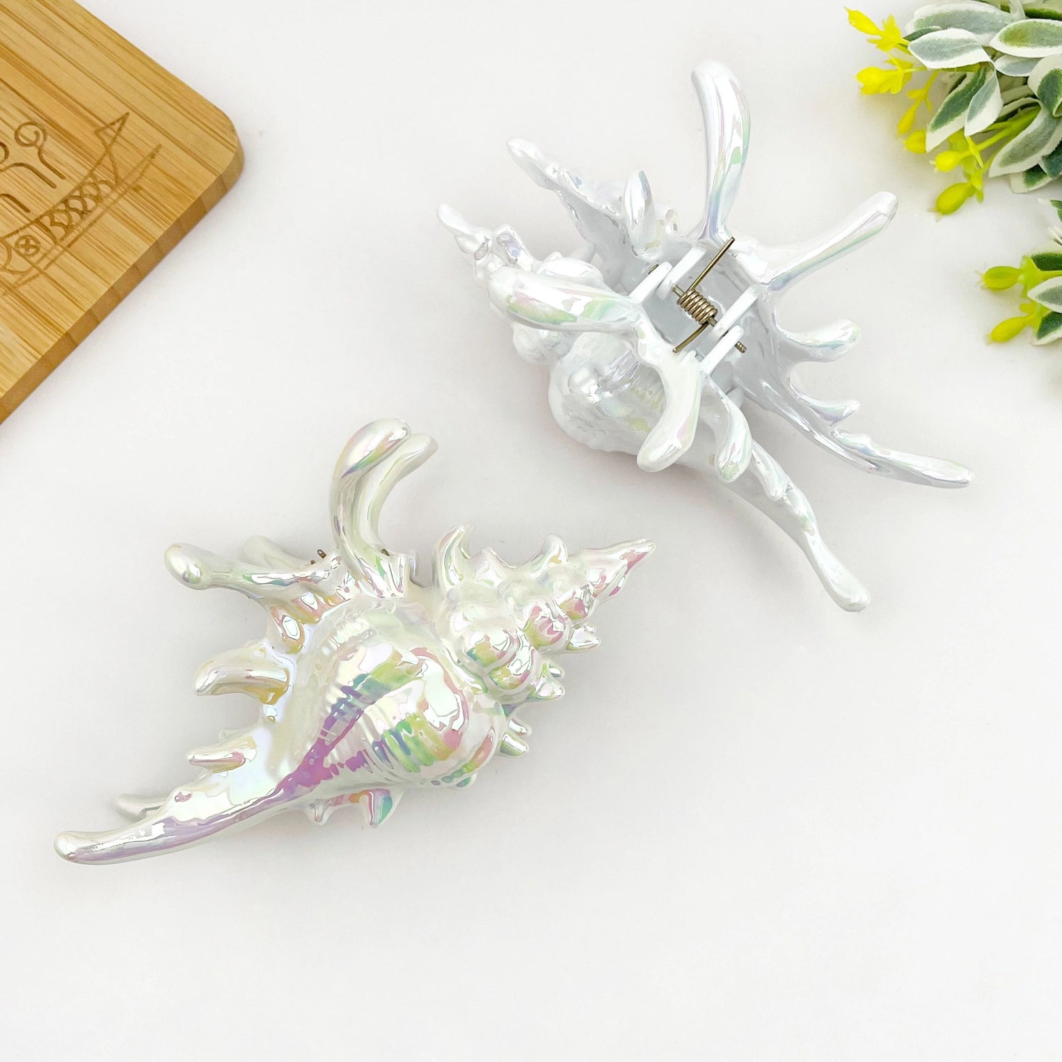 Seashell Claw Hair Clip/ Ocean-Inspired Marine Hair Clip