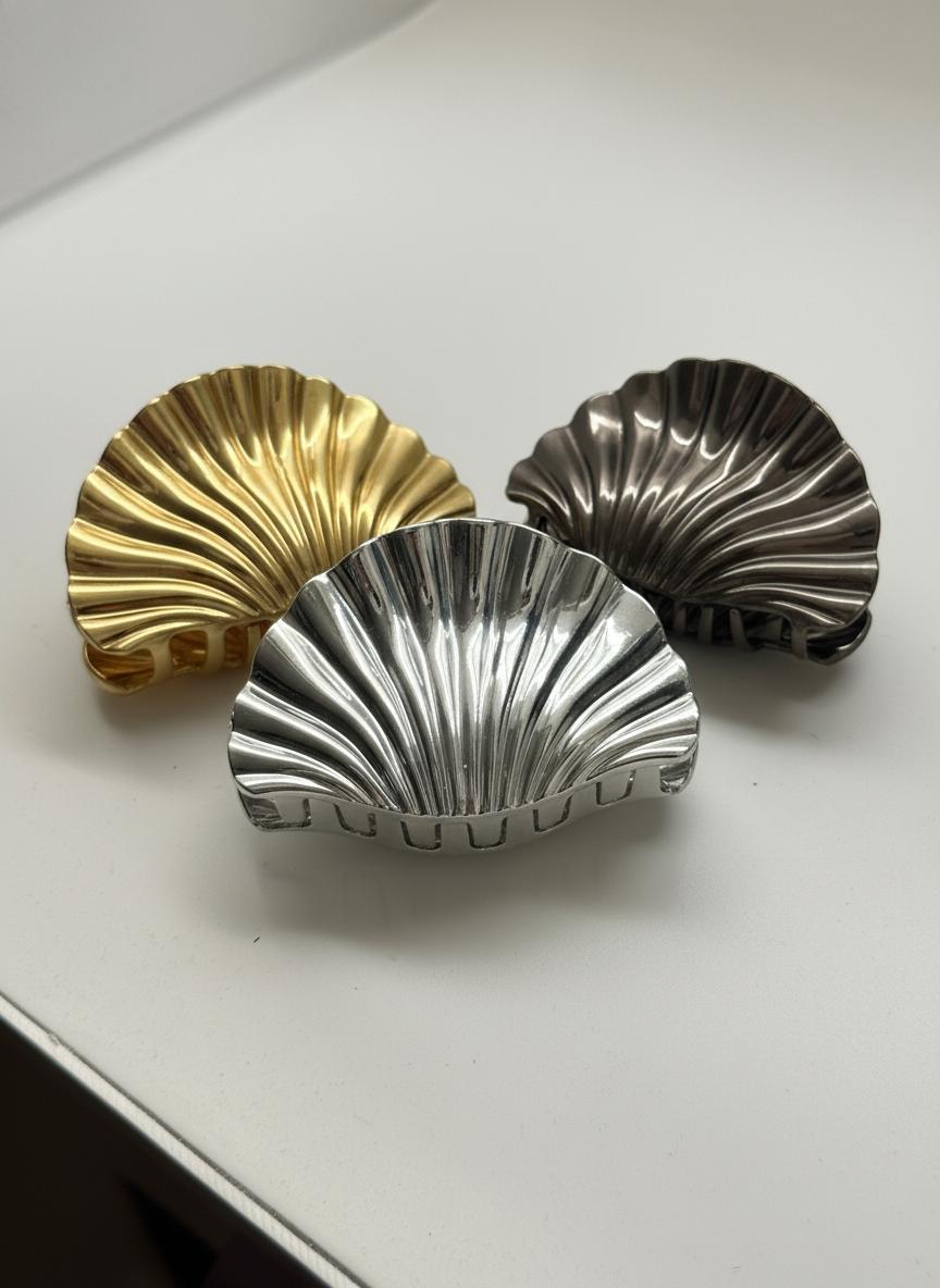 Metallic Sea Shell Claw Clip