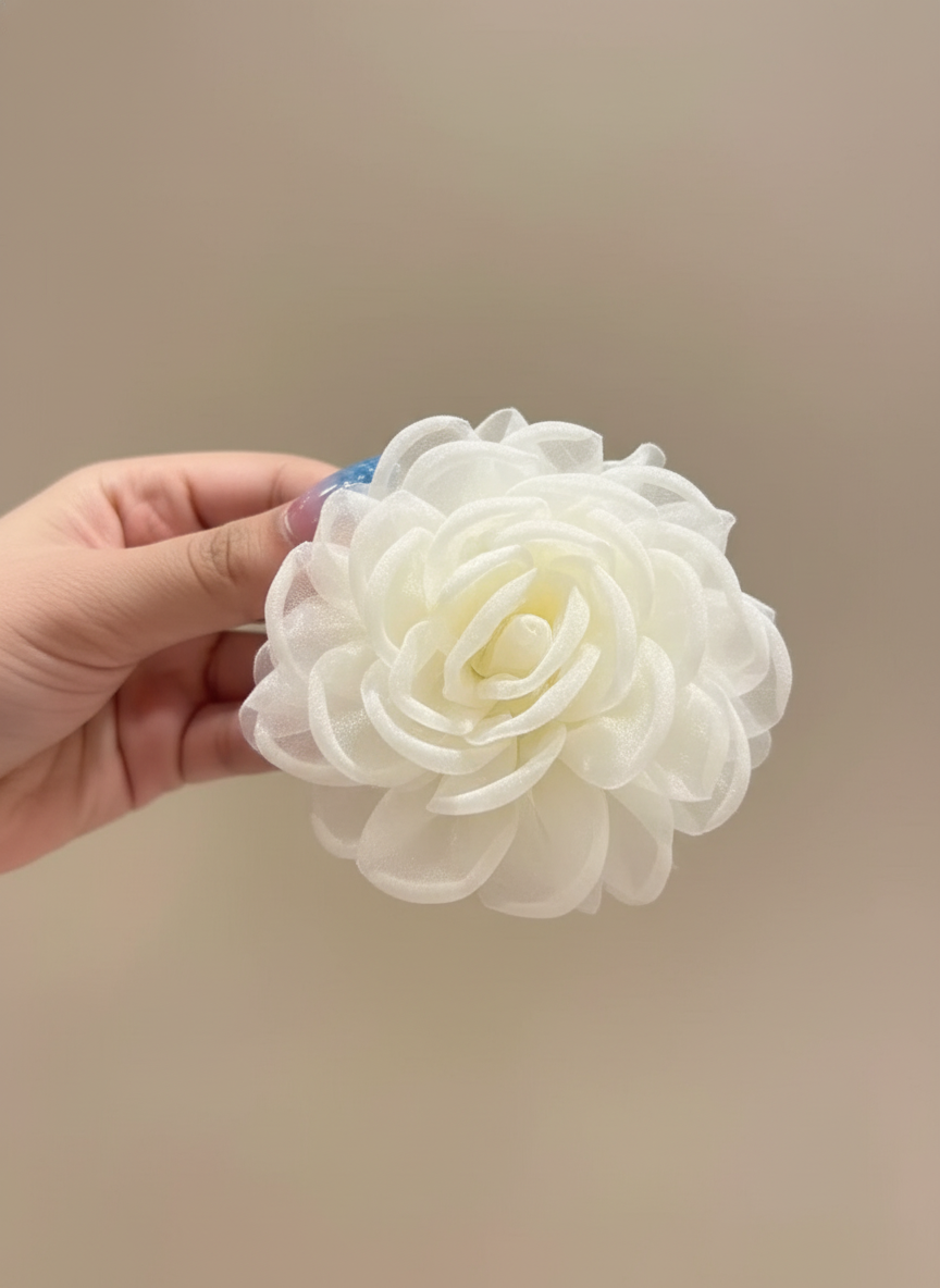 Rosette Cloud Puff Claw Clip